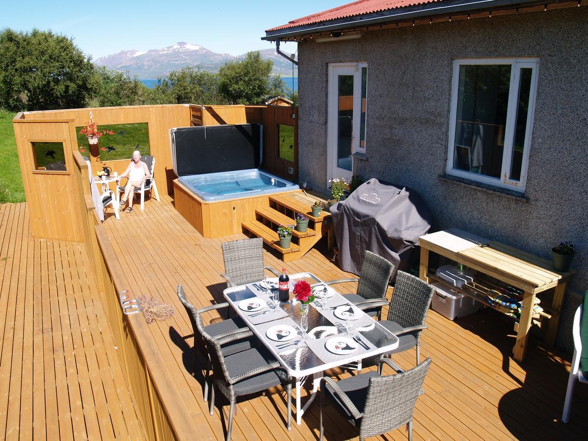 The Viking Country Club Pension Hjalteyri Buitenkant foto
